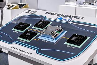 图片报：慕尼黑狂风大作，拜仁遮挡训练的百叶窗被吹散架